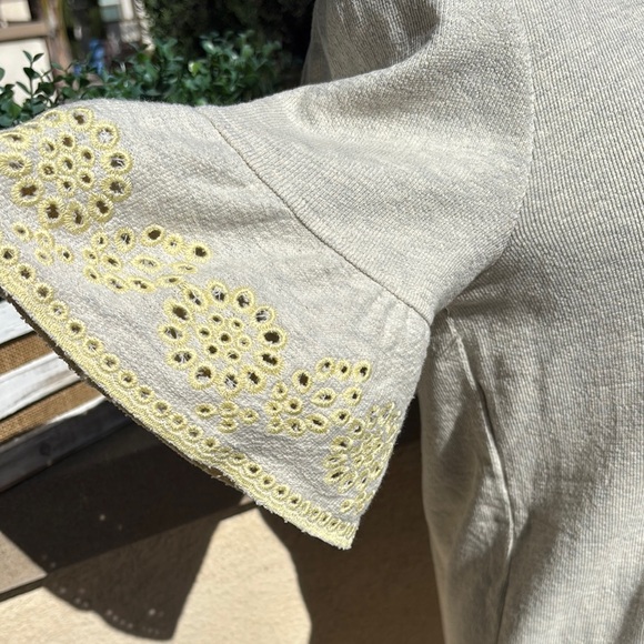 Cream Dress with Yellow Eyelet Sleeves - Picture 3 of 4